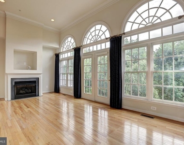 311 Oak Knoll Terrace - Photo Thumbnail 3