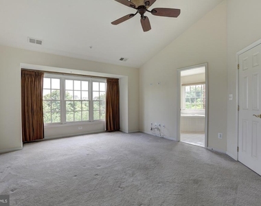 311 Oak Knoll Terrace - Photo Thumbnail 18