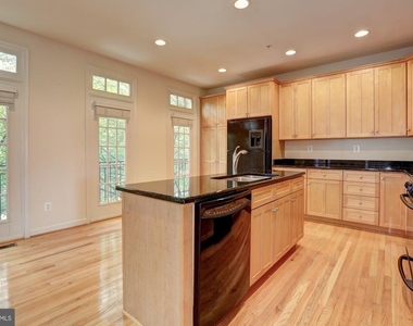 311 Oak Knoll Terrace - Photo Thumbnail 14