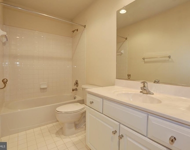 311 Oak Knoll Terrace - Photo Thumbnail 28