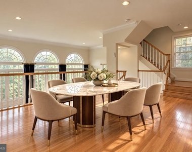 311 Oak Knoll Terrace - Photo Thumbnail 5