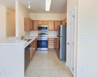 1511 Kudrow Lane - Photo Thumbnail 9