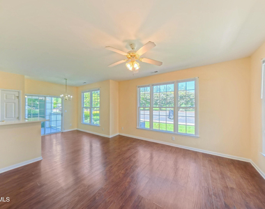 1511 Kudrow Lane - Photo Thumbnail 4