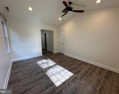 9203 Cedarcrest Drive - Photo Thumbnail 27