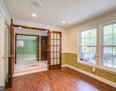 9203 Cedarcrest Drive - Photo Thumbnail 20