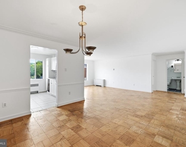 5301 Westbard Circle - Photo Thumbnail 3