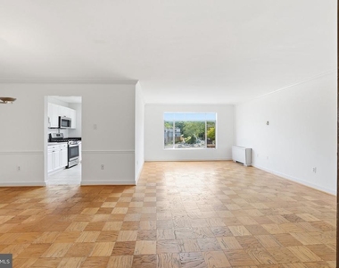 5301 Westbard Circle - Photo Thumbnail 2