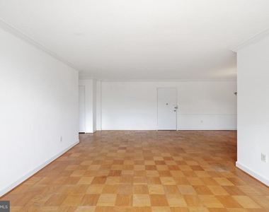 5301 Westbard Circle - Photo Thumbnail 18