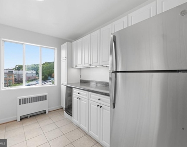 5301 Westbard Circle - Photo Thumbnail 7