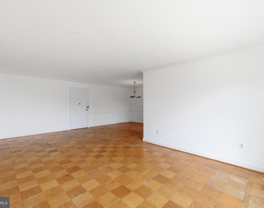 5301 Westbard Circle - Photo Thumbnail 12