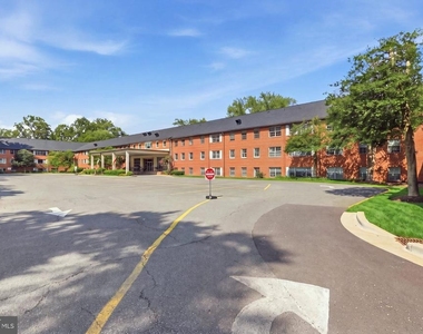 5301 Westbard Circle - Photo Thumbnail 1