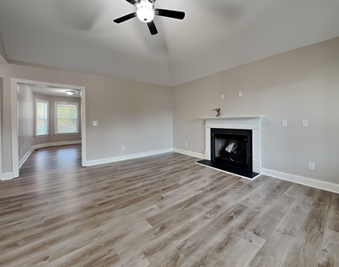 282 Oxfordshire Drive - Photo Thumbnail 1