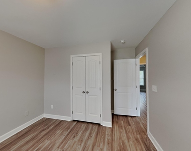 139 Parkers Pointe Drive - Photo Thumbnail 13