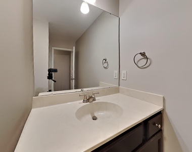 139 Parkers Pointe Drive - Photo Thumbnail 14