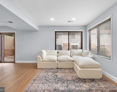 18734 Ginger Court - Photo Thumbnail 2