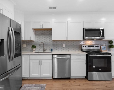 18734 Ginger Court - Photo Thumbnail 12