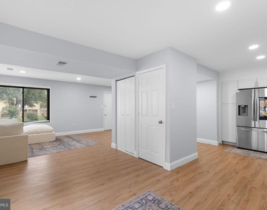 18734 Ginger Court - Photo Thumbnail 9
