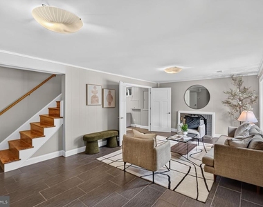 822 Loxford Terrace - Photo Thumbnail 3