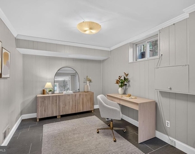 822 Loxford Terrace - Photo Thumbnail 4