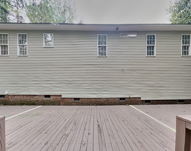 3012 Brittany Drive - Photo Thumbnail 15