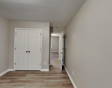 3012 Brittany Drive - Photo Thumbnail 11