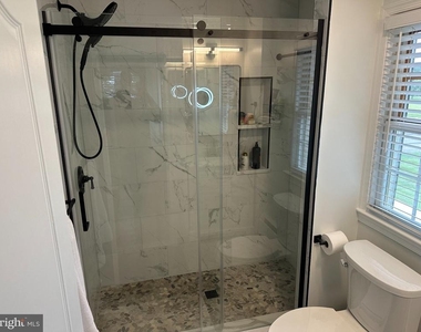15117 Rosecroft Road - Photo Thumbnail 13
