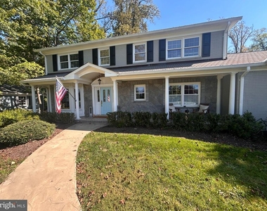 15117 Rosecroft Road - Photo Thumbnail 15