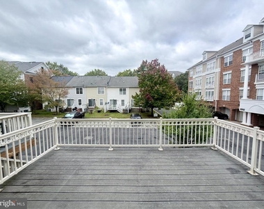 205 Garden View Way - Photo Thumbnail 27