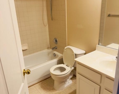 205 Garden View Way - Photo Thumbnail 20