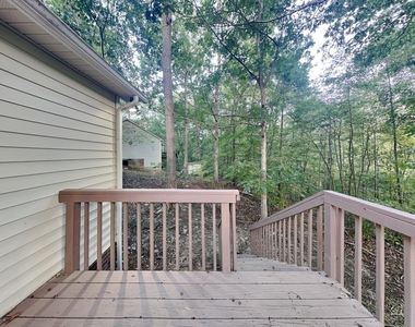 3008 Brittany Drive - Photo Thumbnail 14