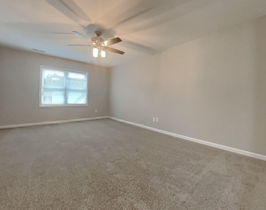133 Jade Street - Photo Thumbnail 14