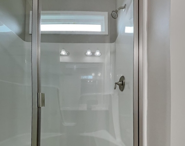 133 Jade Street - Photo Thumbnail 7