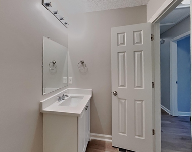 125 Pinto Lane - Photo Thumbnail 11