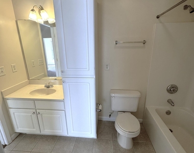 2521 Gordon Glen Court - Photo Thumbnail 19