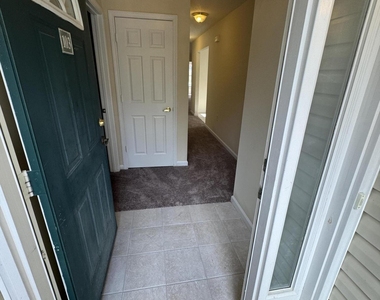 2521 Gordon Glen Court - Photo Thumbnail 3