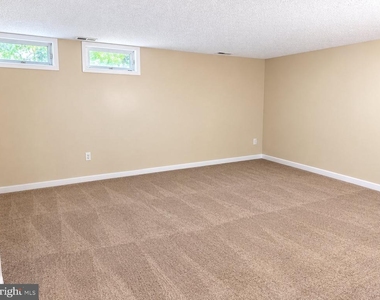 9517 Donnan Castle Court - Photo Thumbnail 8