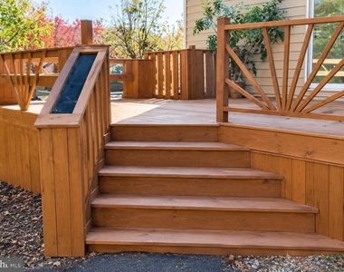 9517 Donnan Castle Court - Photo Thumbnail 9