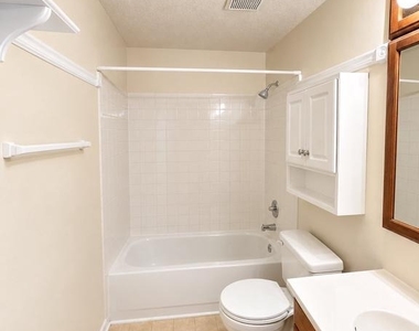 9517 Donnan Castle Court - Photo Thumbnail 6