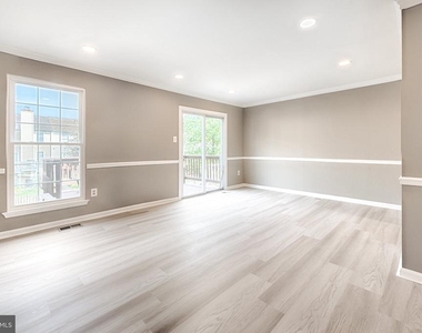 1848 Bramble Brook Lane - Photo Thumbnail 7