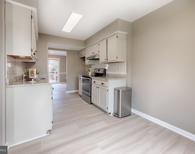 1848 Bramble Brook Lane - Photo Thumbnail 3