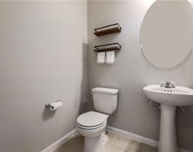 144 Pine Island Ln - Photo Thumbnail 21