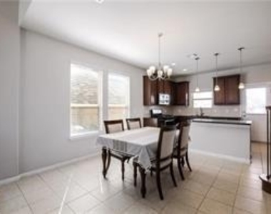 144 Pine Island Ln - Photo Thumbnail 6