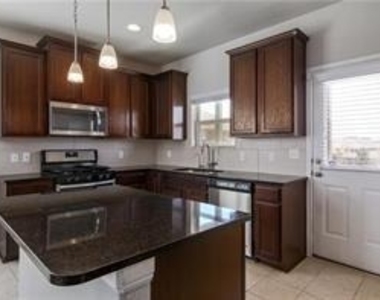 144 Pine Island Ln - Photo Thumbnail 8