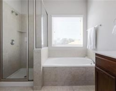 144 Pine Island Ln - Photo Thumbnail 17
