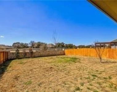 144 Pine Island Ln - Photo Thumbnail 23