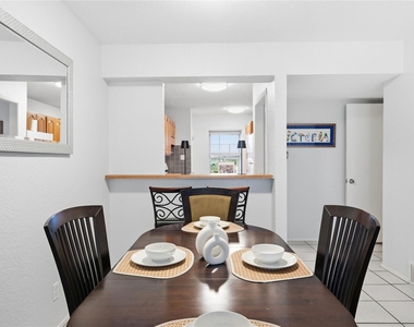 2425 Ashdale Dr - Photo Thumbnail 3