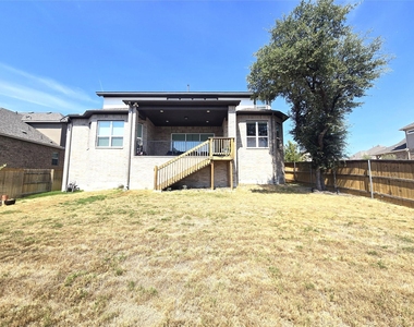 112 Texas Bluebonnet Trl - Photo Thumbnail 35
