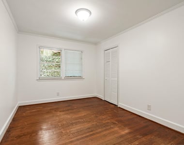 1209 Roosevelt Drive - Photo Thumbnail 5