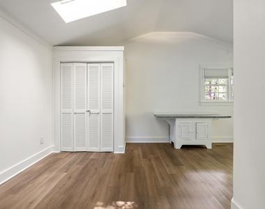 1209 Roosevelt Drive - Photo Thumbnail 7