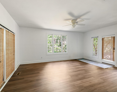 1209 Roosevelt Drive - Photo Thumbnail 12